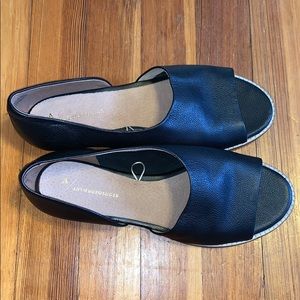 Anthropologie Souvenir black flats